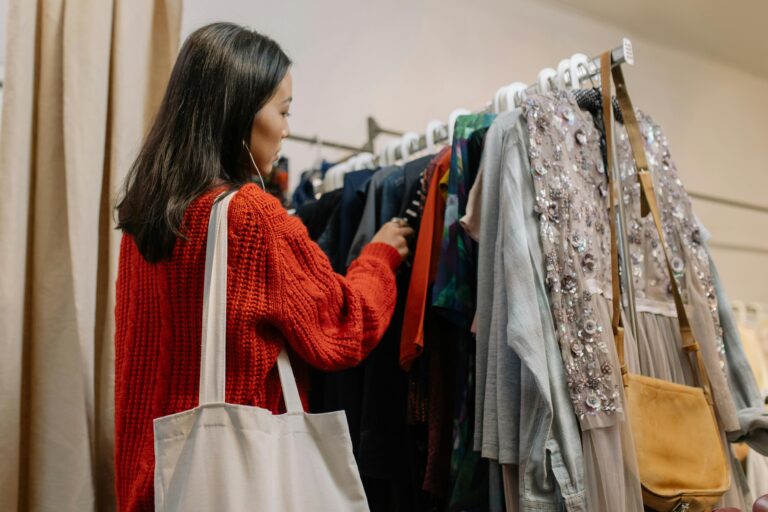 Acheter des vêtements upcyclés HELLOPOULETTE